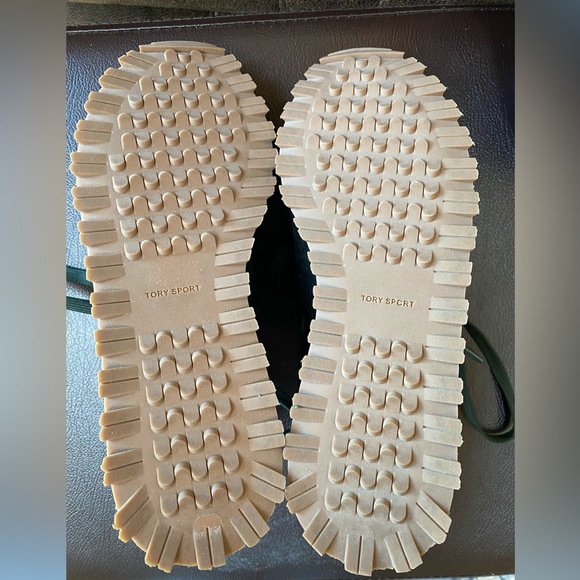 Tory Burch Sport Ruffle Trainer - Picture 2 of 4